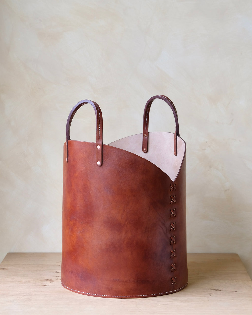 Medium Leather Log Basket