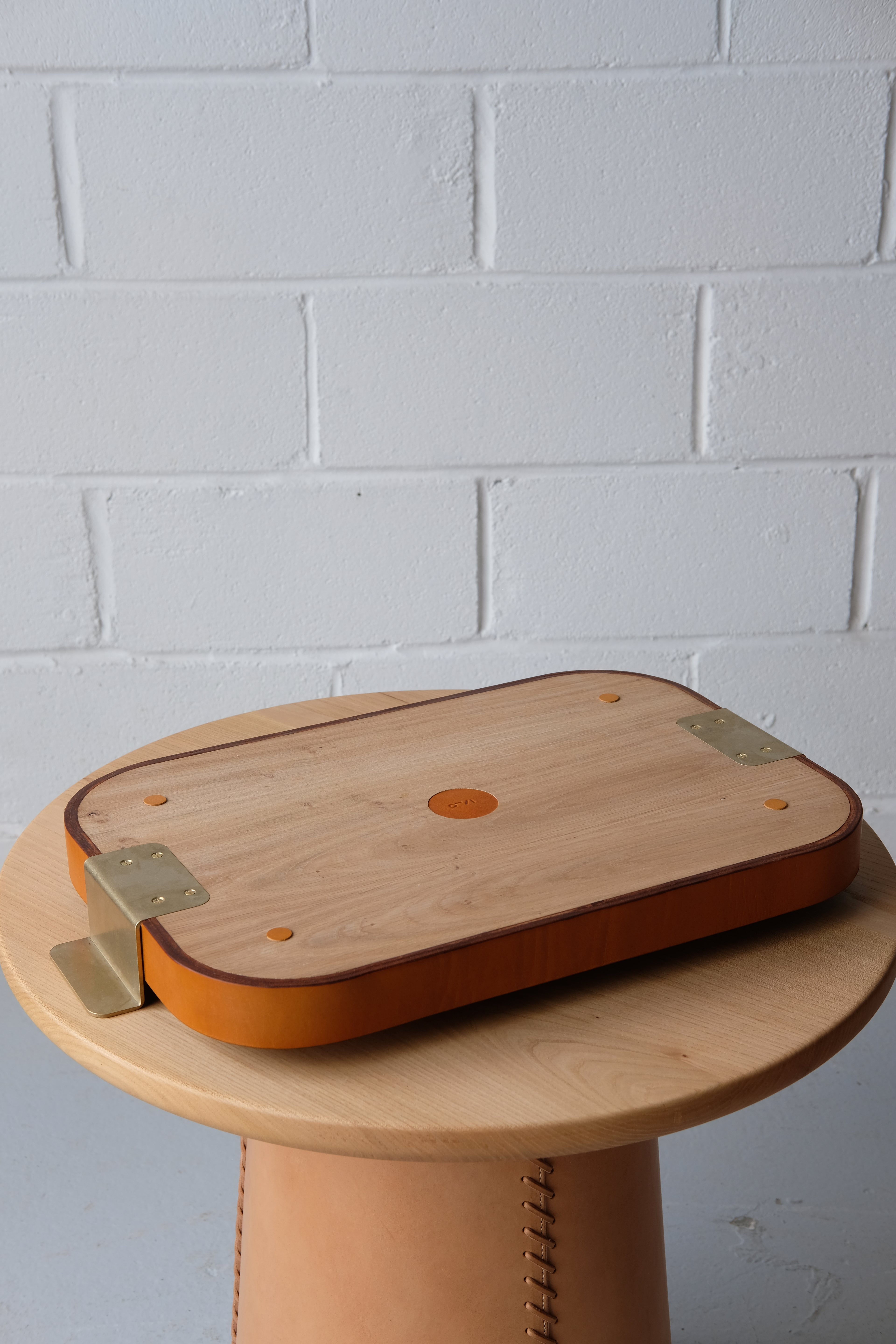 DAIS - Medium - Leather Tray