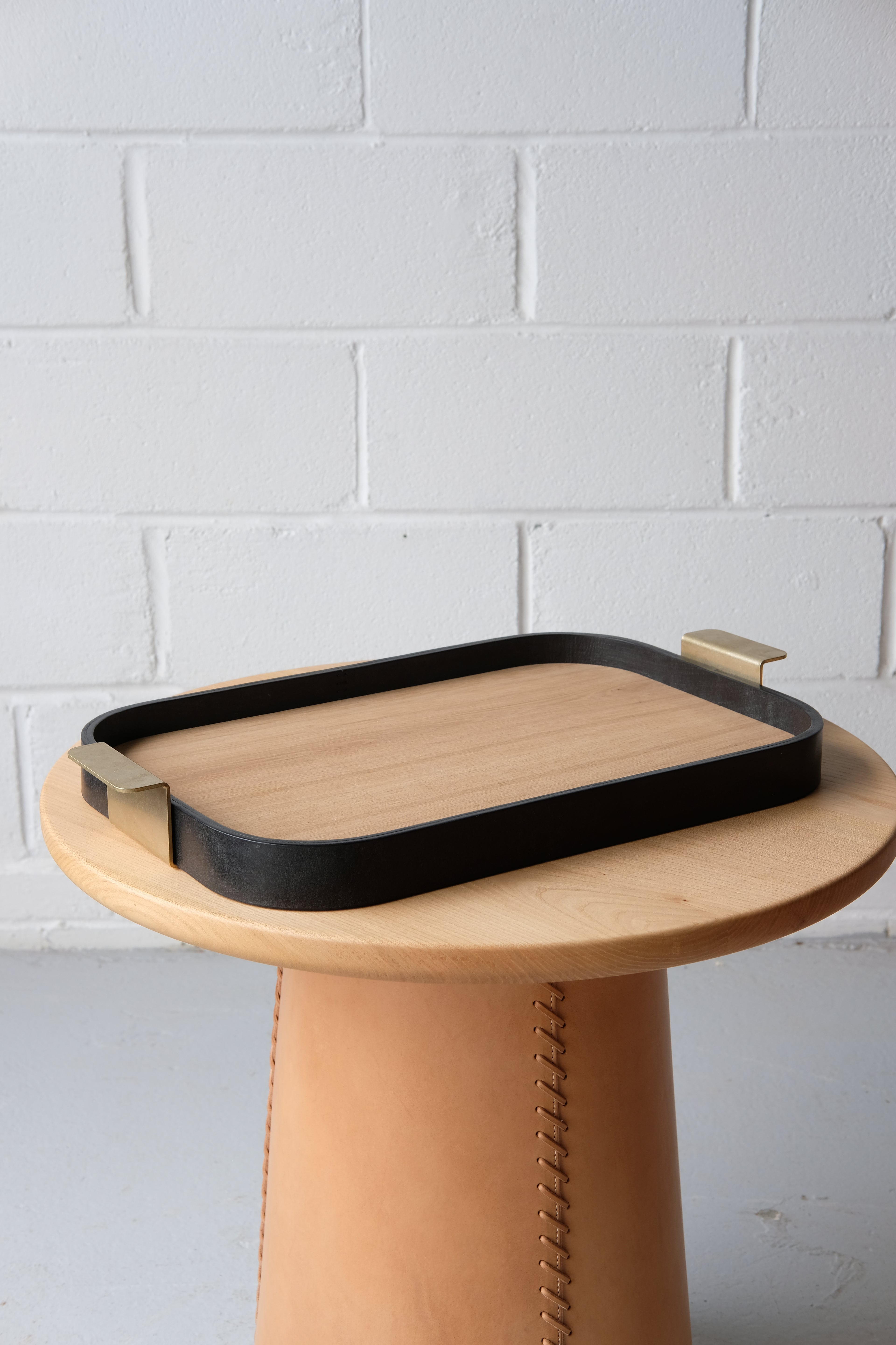 DAIS - Medium - Leather Tray