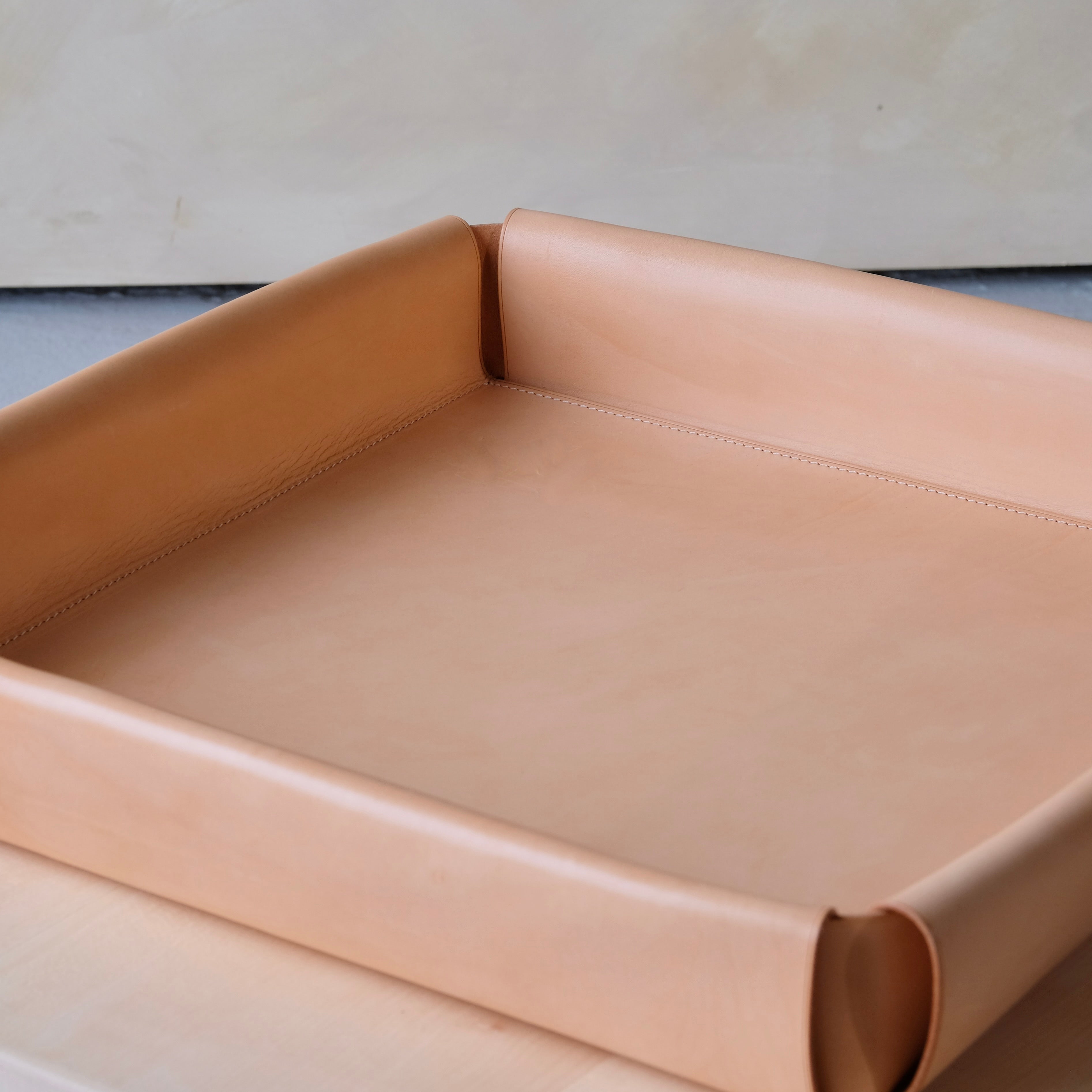 ASSEMBLY - Large Leather Tray