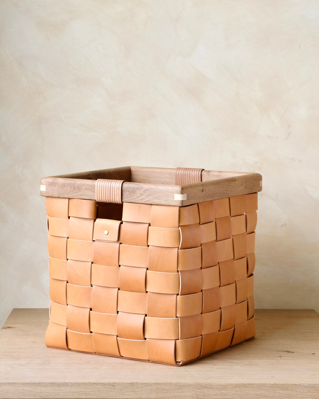 SERON - Medium - Woven Leather, Timber Framed Basket