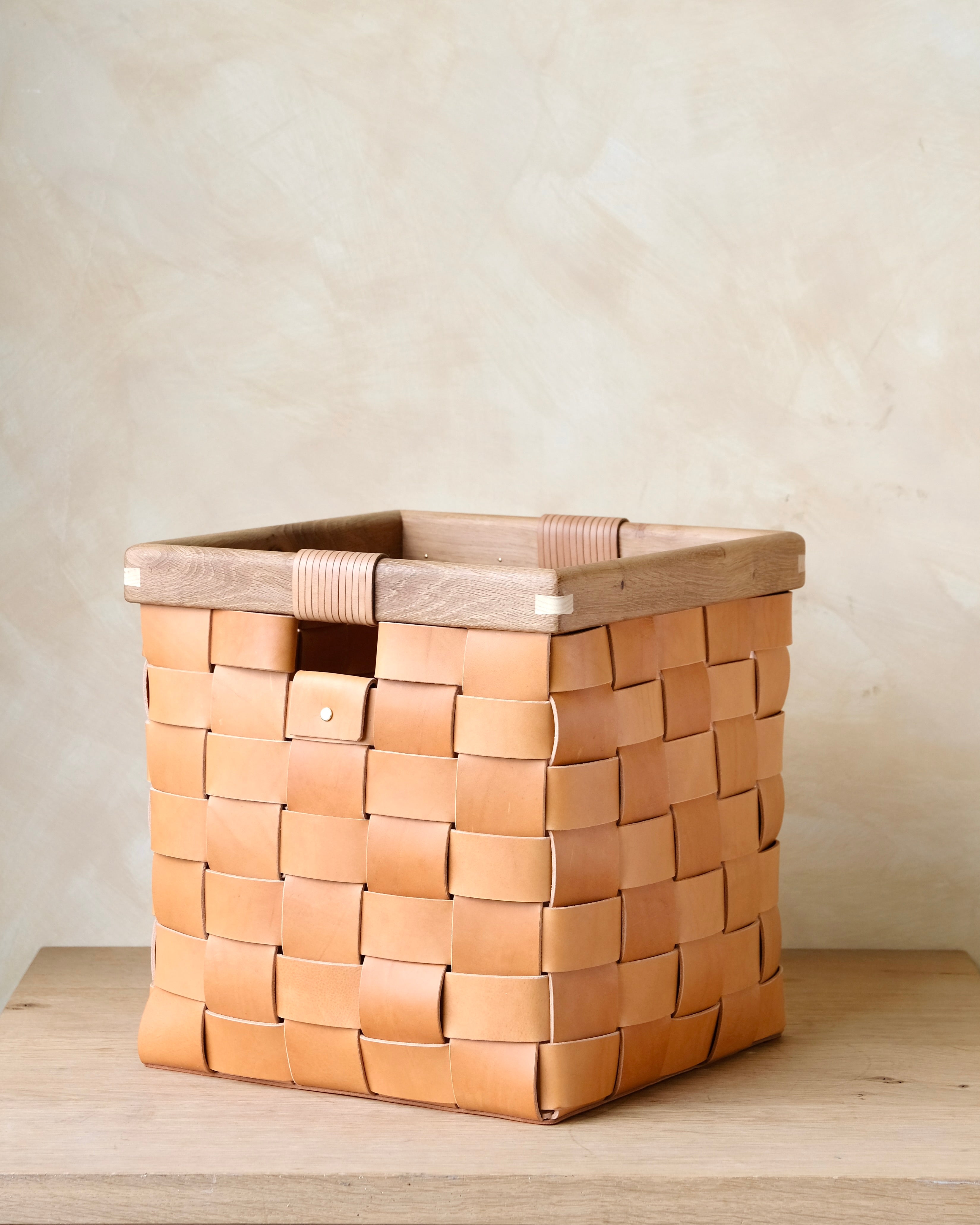 SERON - Medium - Woven Leather, Timber Framed Basket