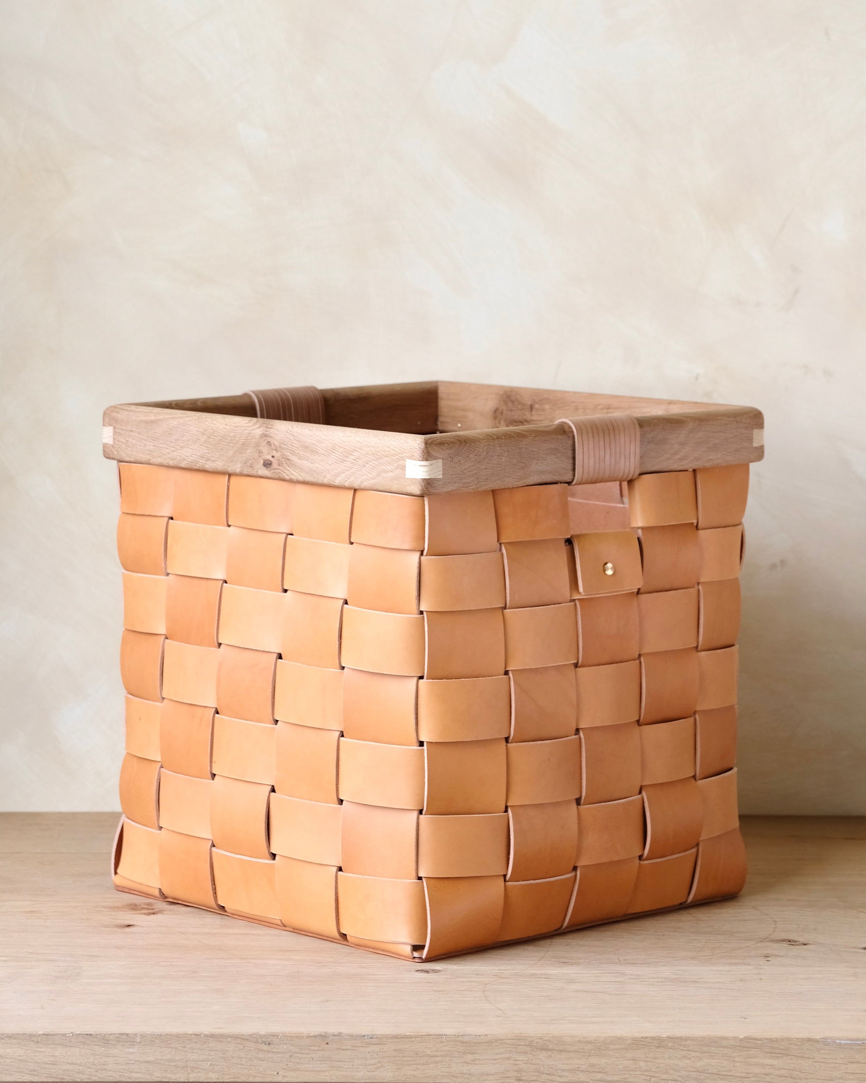 SERON - Medium - Woven Leather, Timber Framed Basket