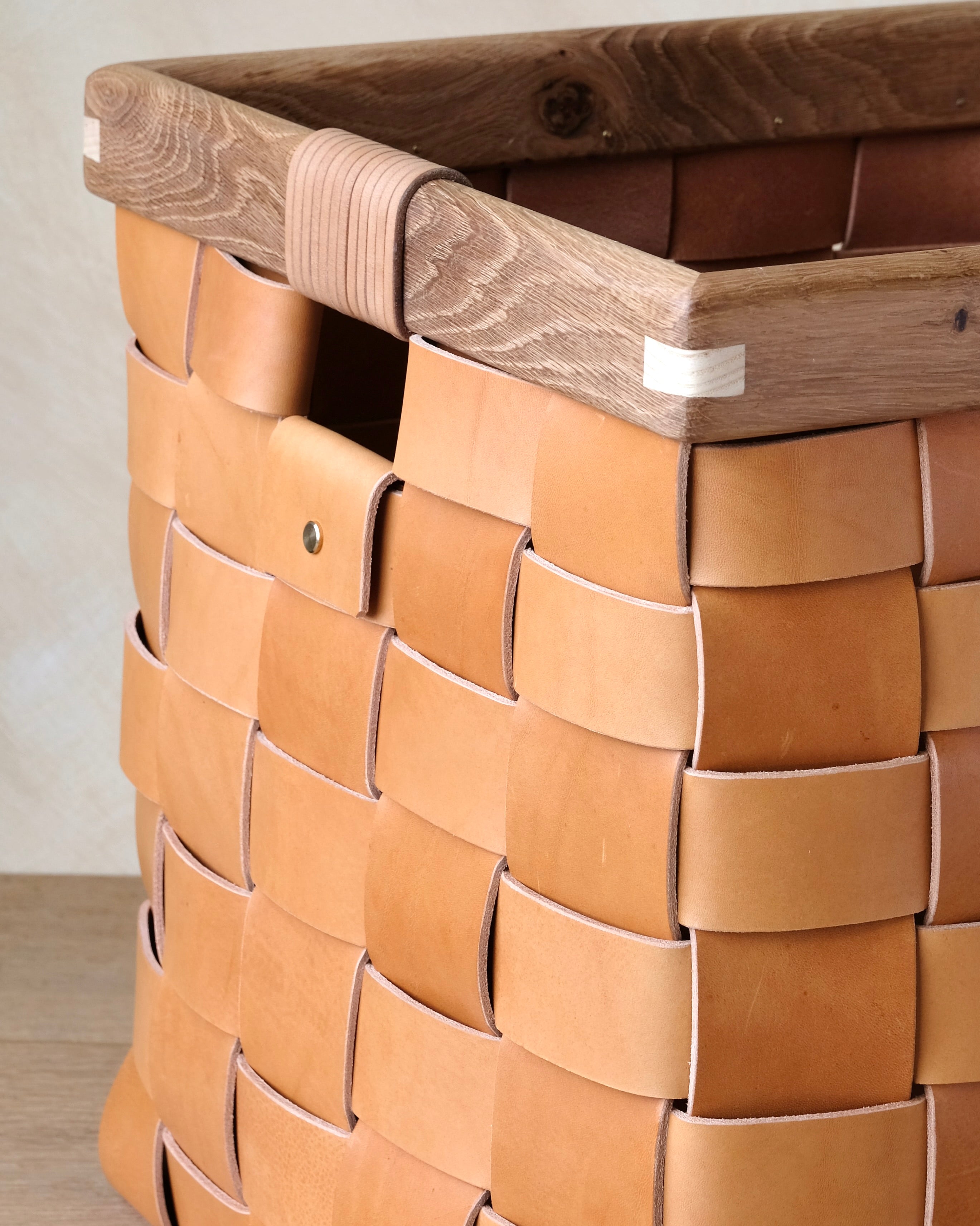SERON - Medium - Woven Leather, Timber Framed Basket