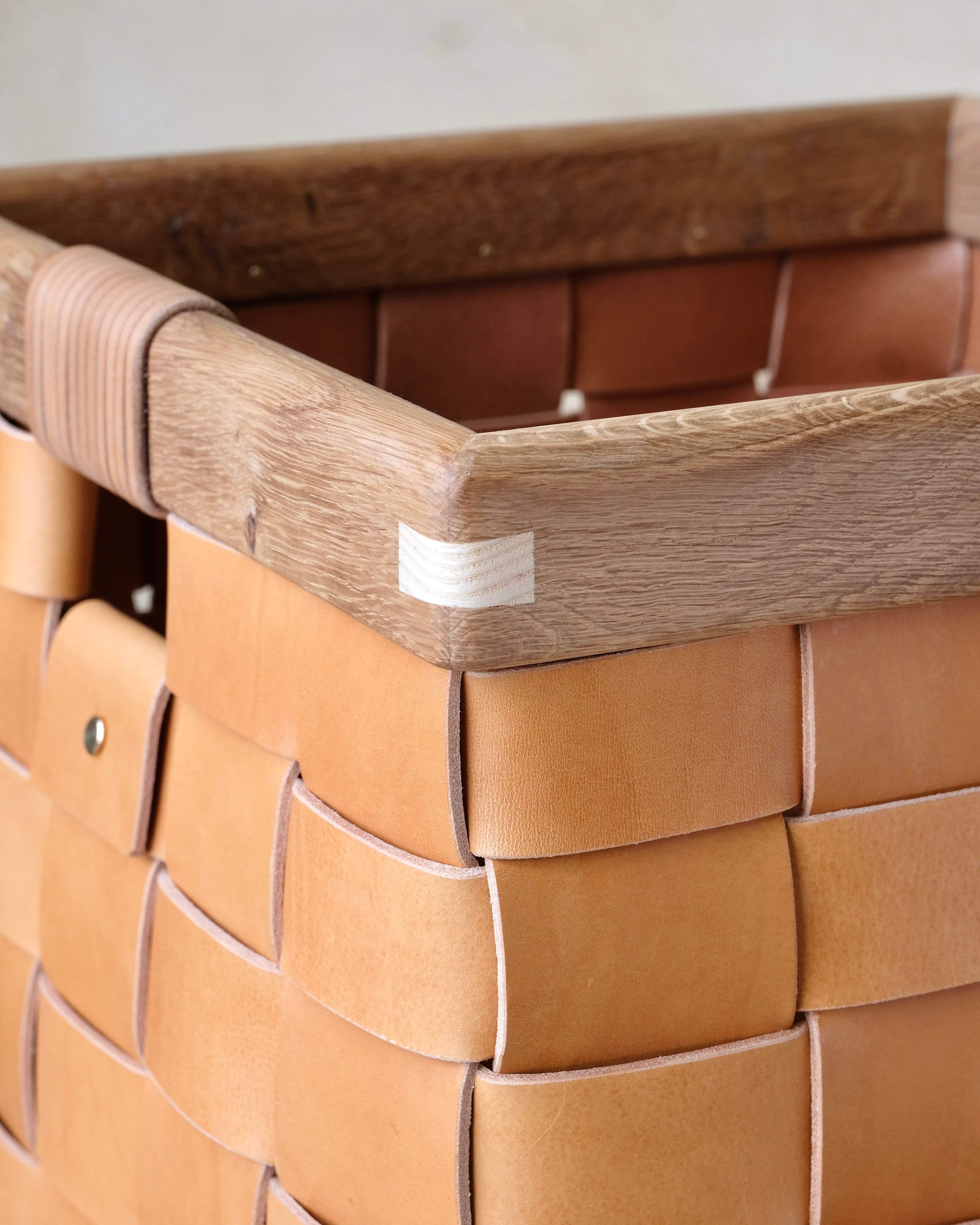 SERON - Medium - Woven Leather, Timber Framed Basket