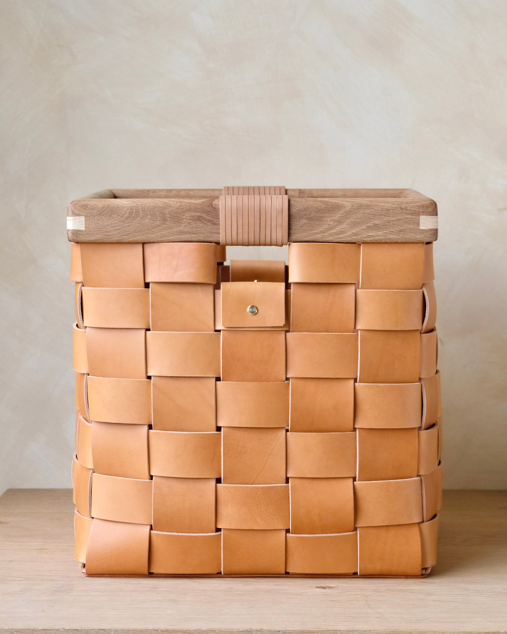 SERON - Medium - Woven Leather, Timber Framed Basket