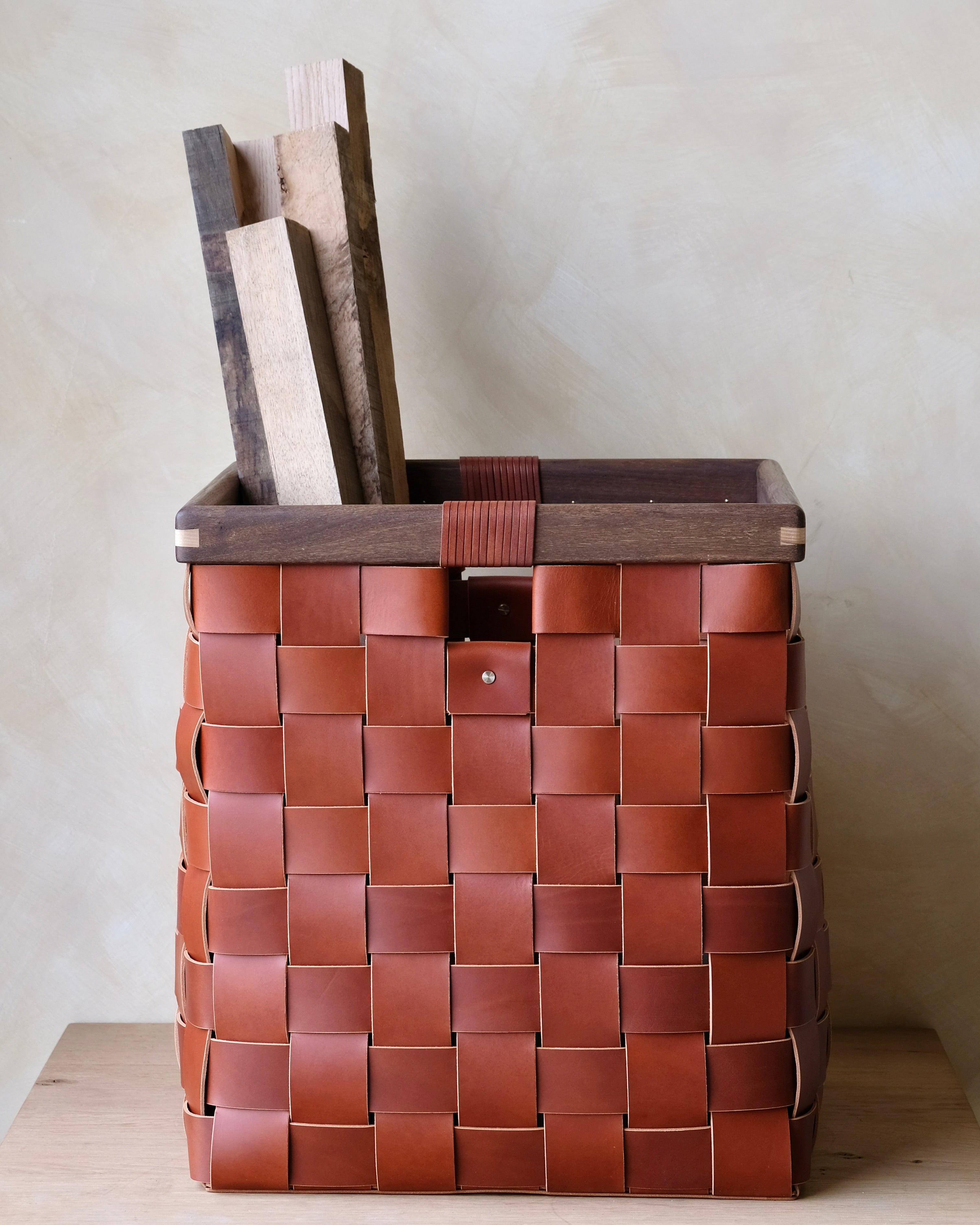 SERON - Large - Woven Leather, Timber Framed Basket
